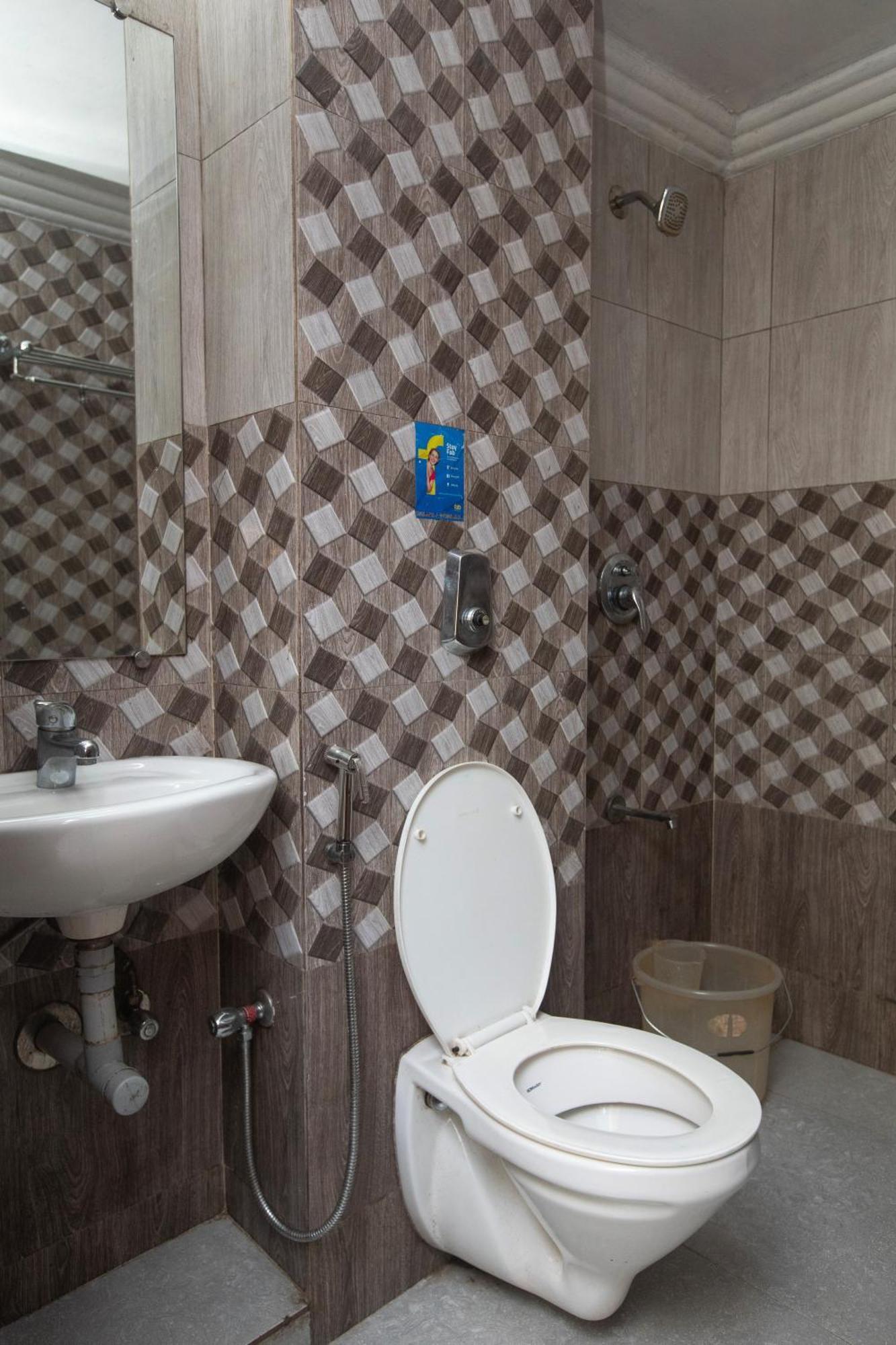 Devi Enterprises - Hotel Khems Ooty Ngoại thất bức ảnh