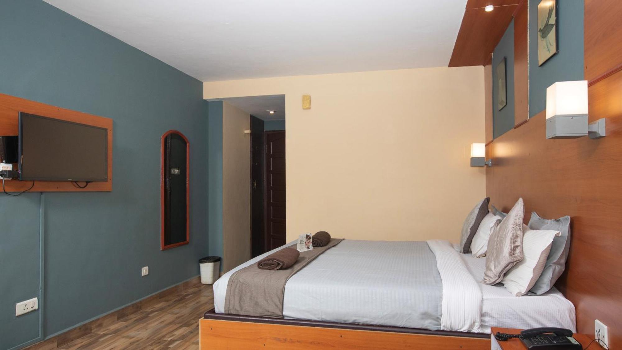 Devi Enterprises - Hotel Khems Ooty Ngoại thất bức ảnh