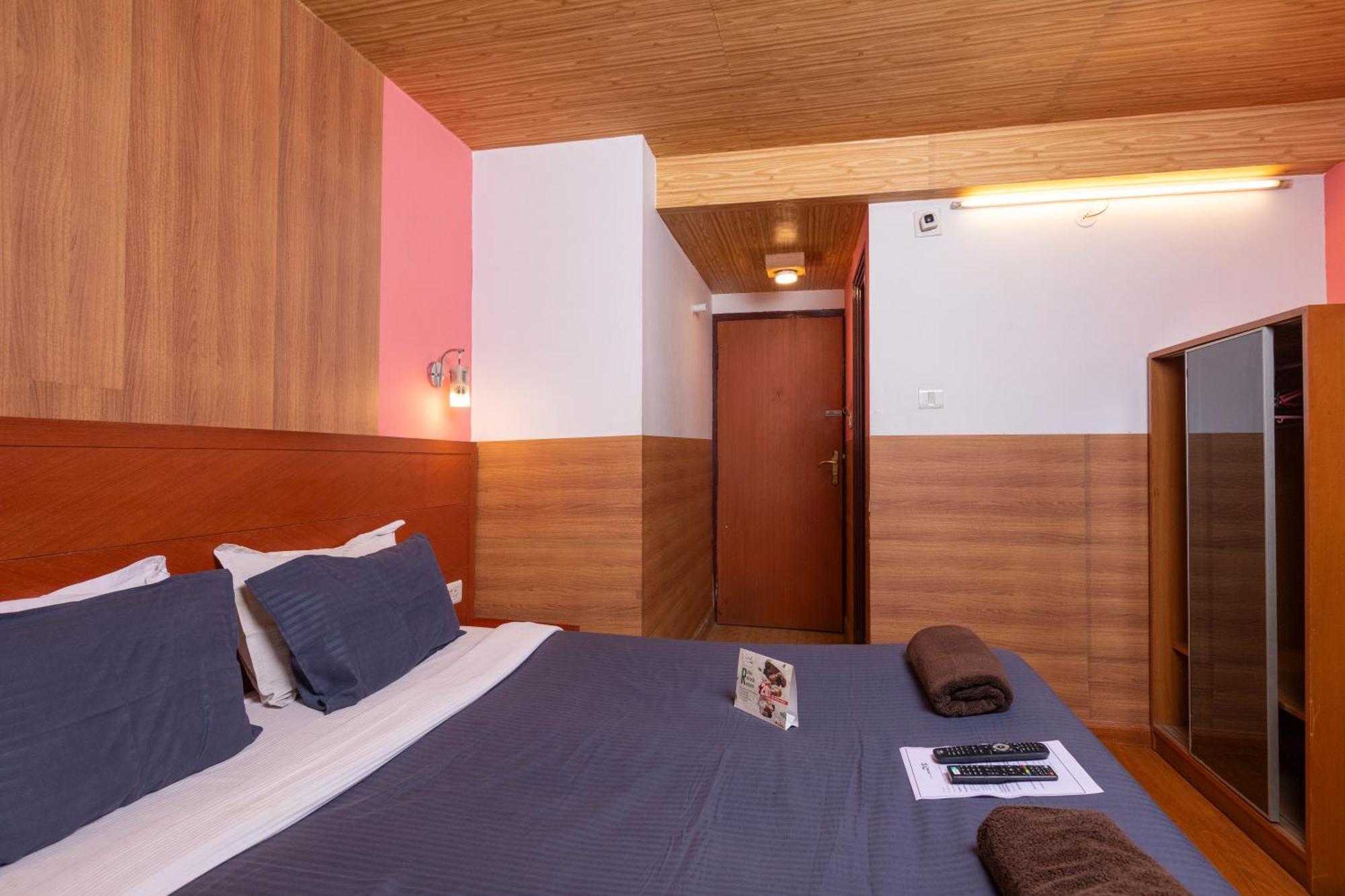 Devi Enterprises - Hotel Khems Ooty Ngoại thất bức ảnh
