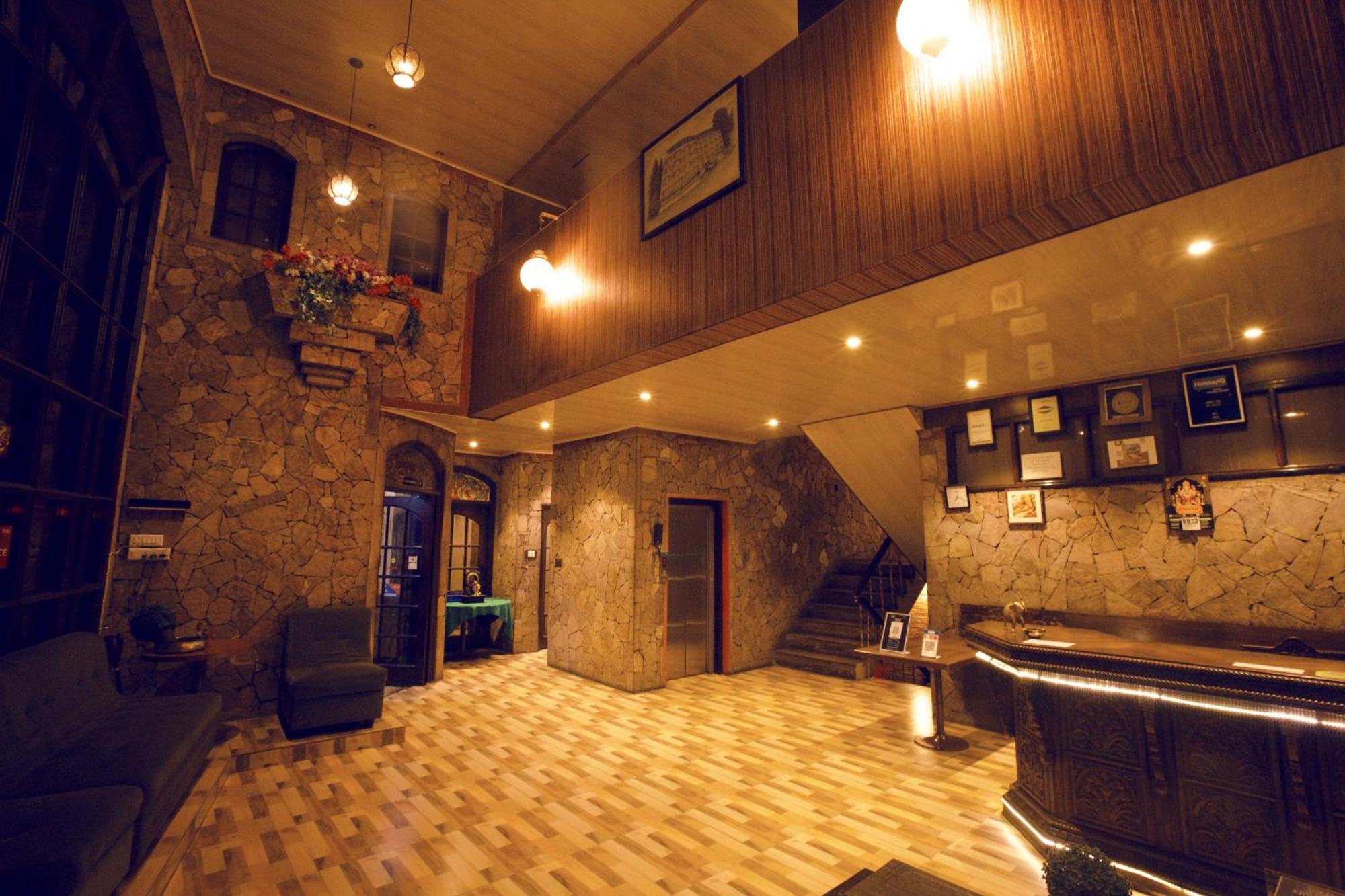 Devi Enterprises - Hotel Khems Ooty Ngoại thất bức ảnh