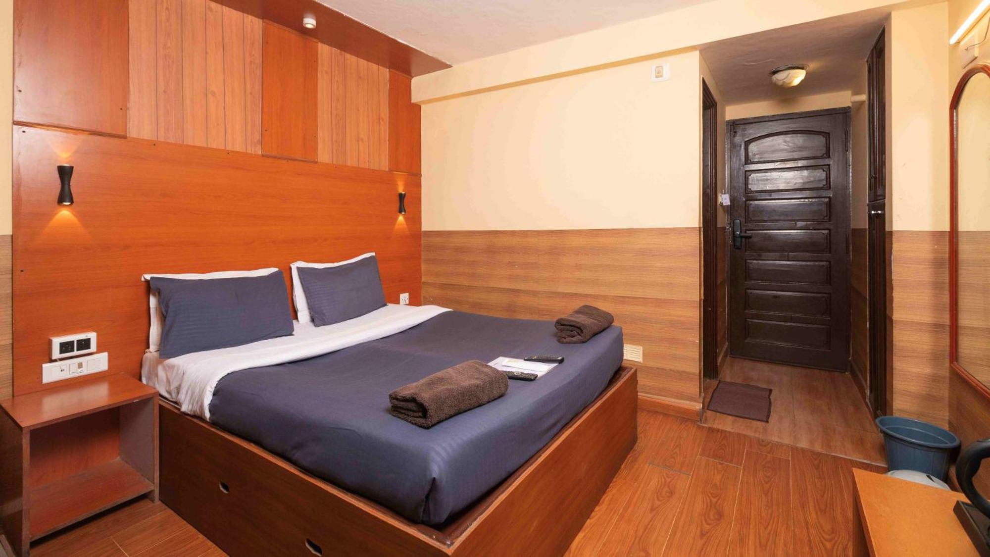 Devi Enterprises - Hotel Khems Ooty Ngoại thất bức ảnh