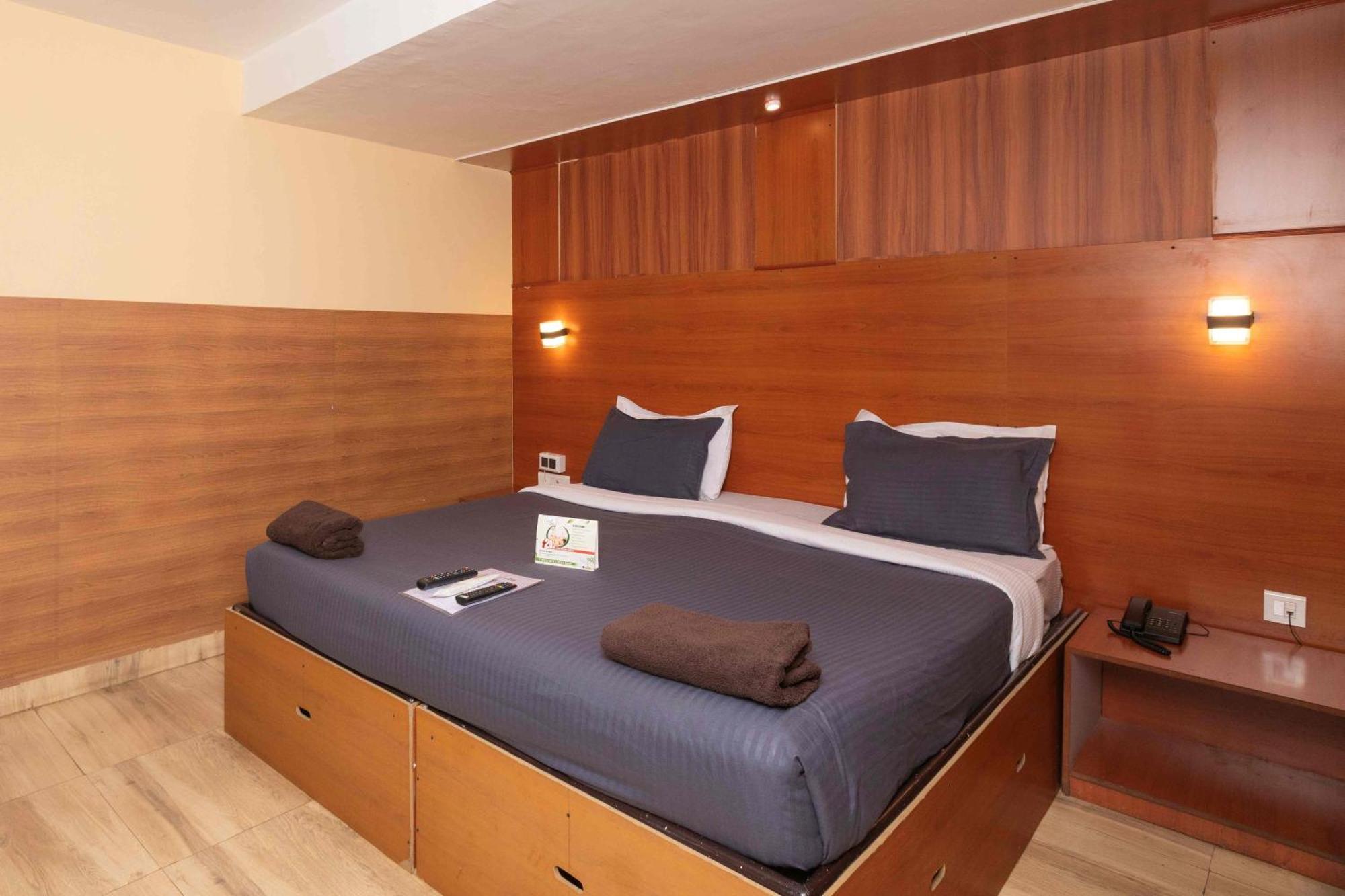 Devi Enterprises - Hotel Khems Ooty Ngoại thất bức ảnh