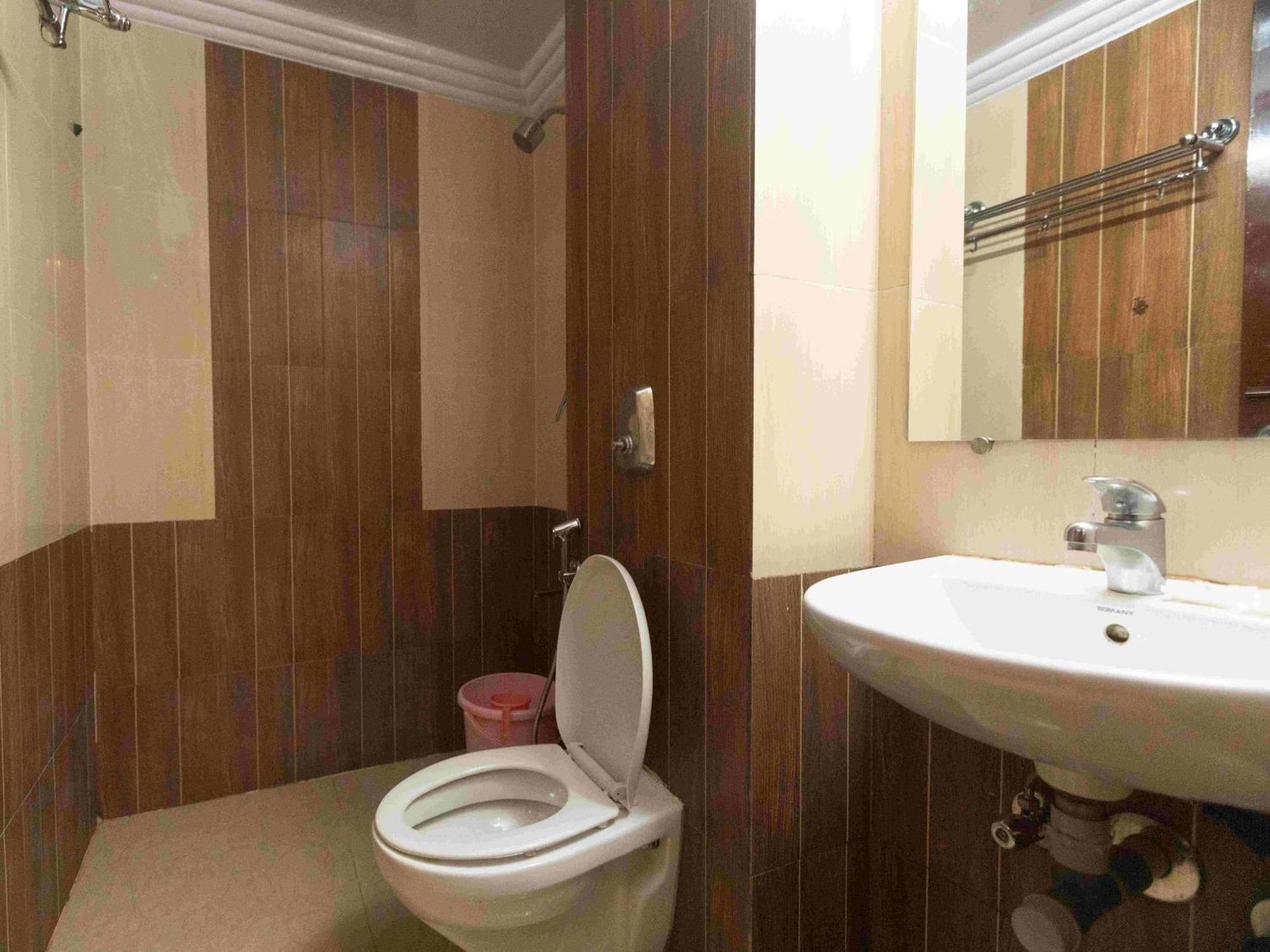 Devi Enterprises - Hotel Khems Ooty Ngoại thất bức ảnh
