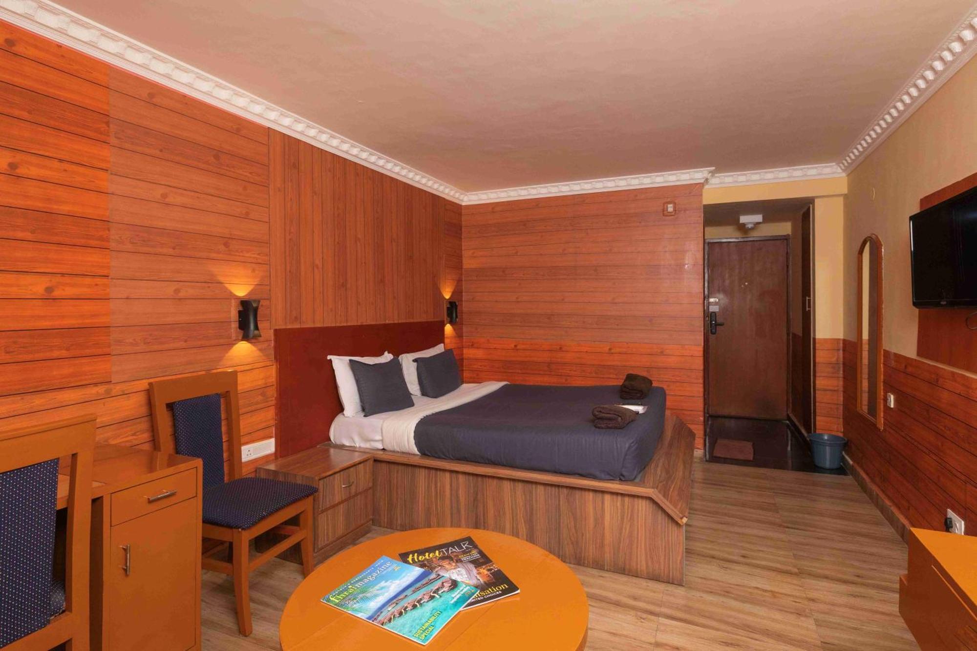 Devi Enterprises - Hotel Khems Ooty Ngoại thất bức ảnh